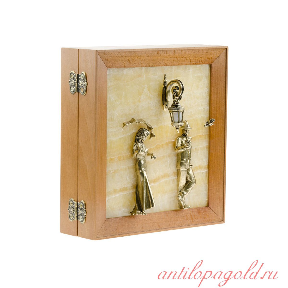 дарят ли ключницу. дарят ли ключницу. винтажная ключница из кожи. ключница. ключница закрытая 30х28.