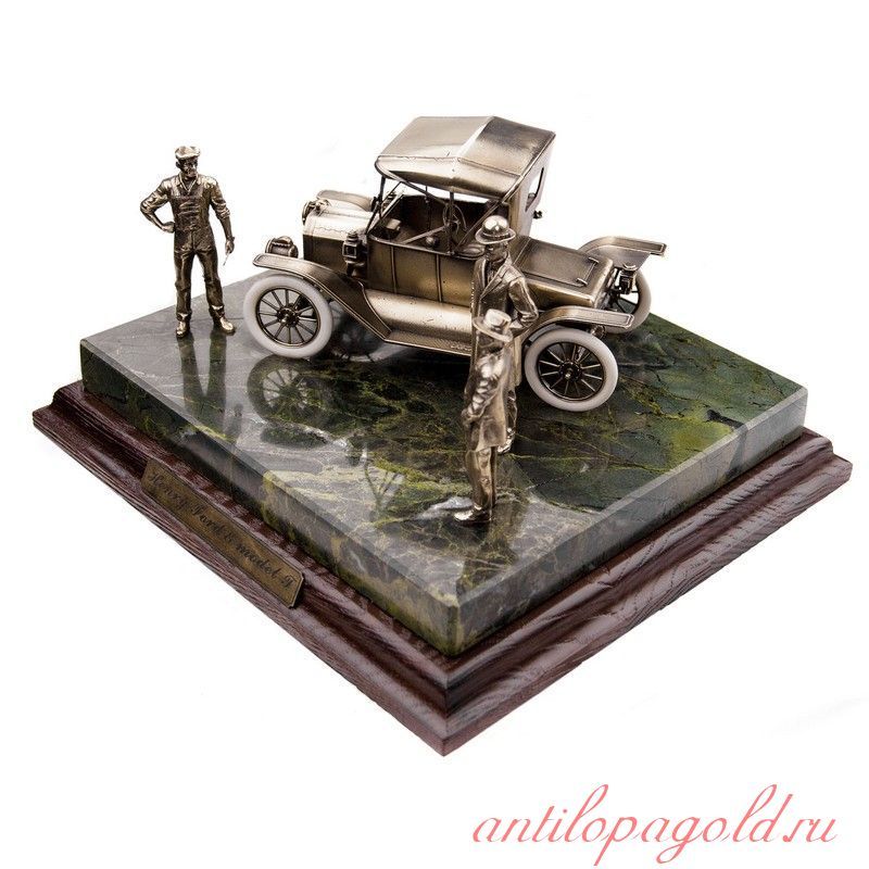 ДИОРАМА "Генри Форд и модель "Т"" 1/24 – купить на Ярмарке Мастеров ...